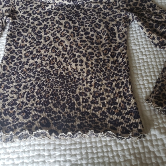 Leopard Print Top - Picture 4 of 5